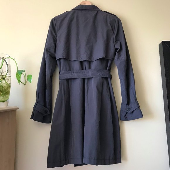 NWOT Gap trench coat - Picture 2 of 3